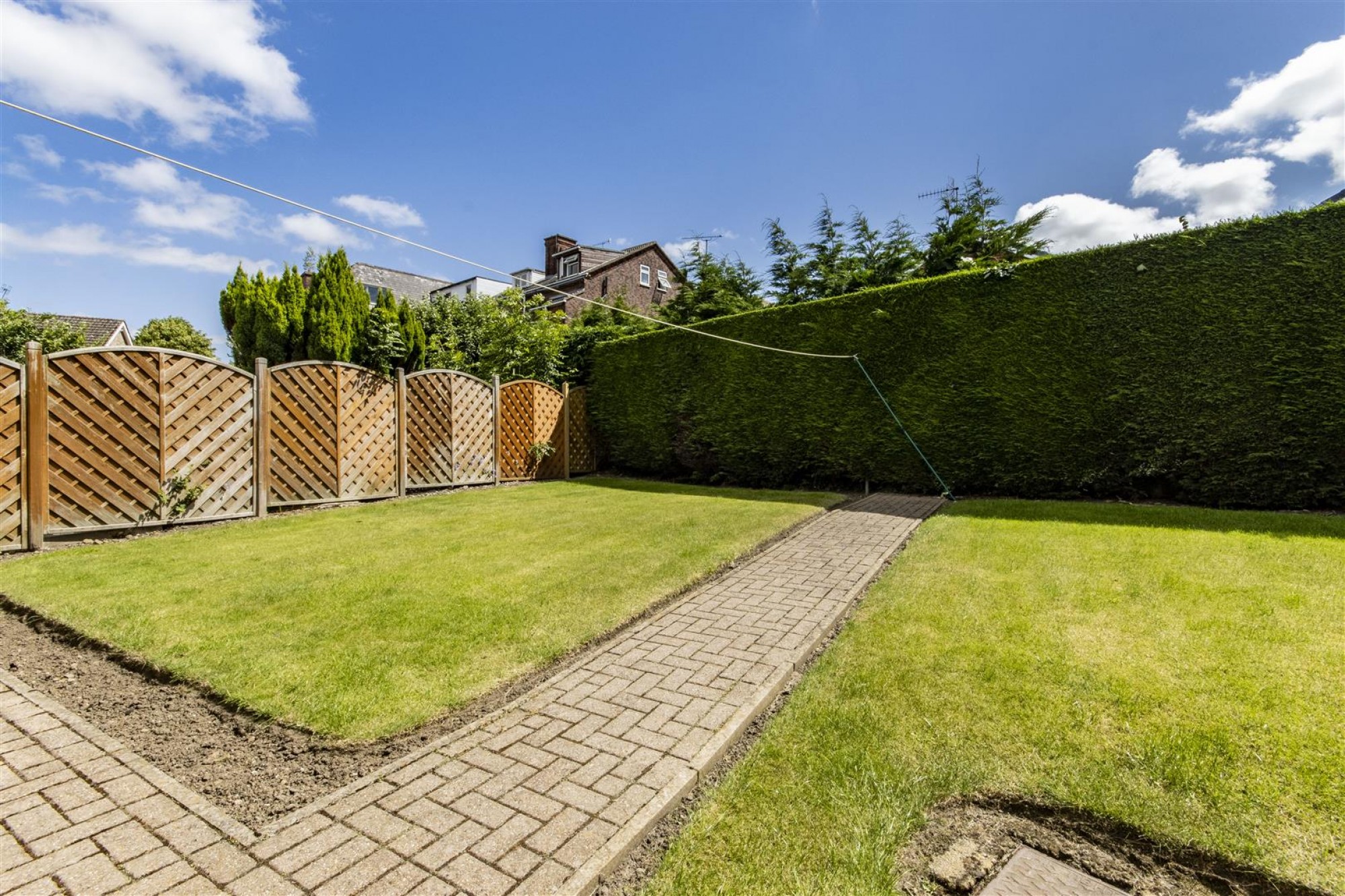 Oakley Avenue, Chesterfield