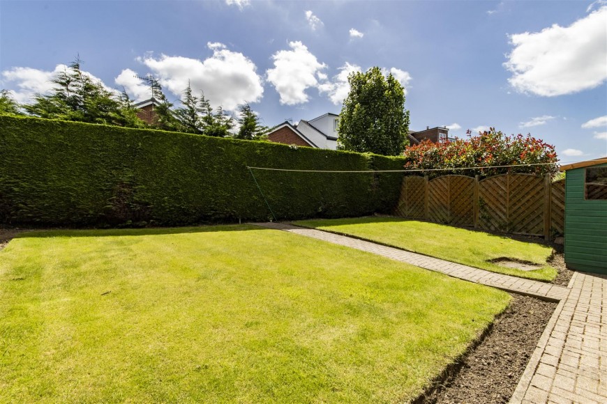 Oakley Avenue, Chesterfield