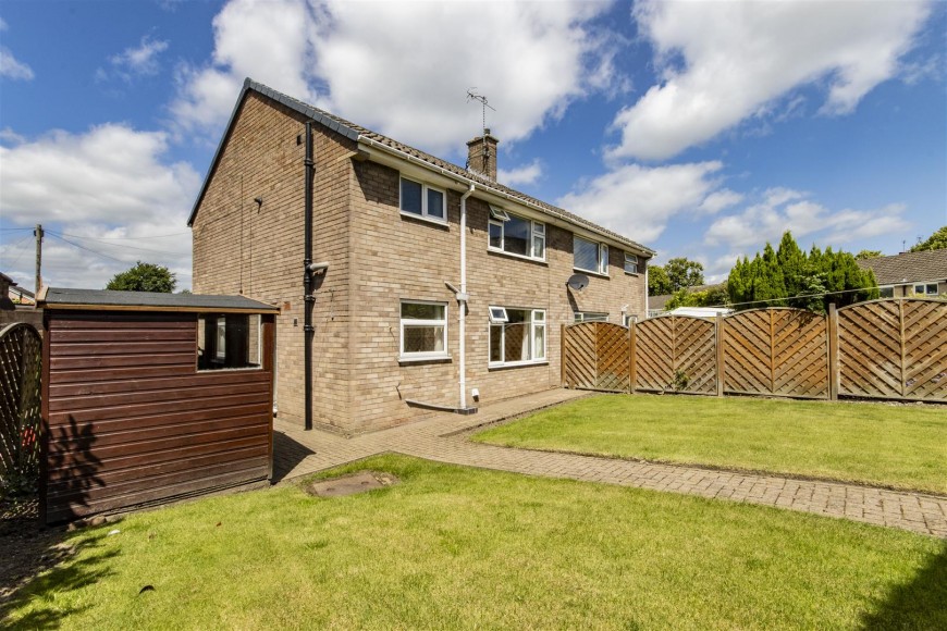 Oakley Avenue, Chesterfield