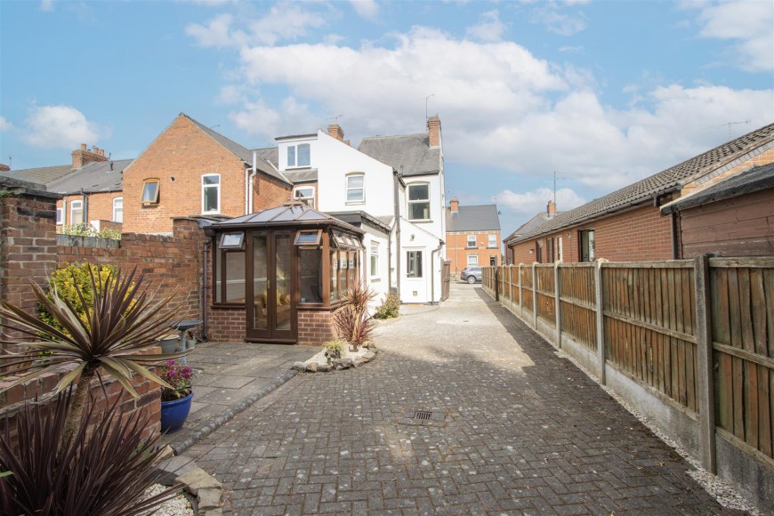 Heaton Street, Brampton, Chesterfield