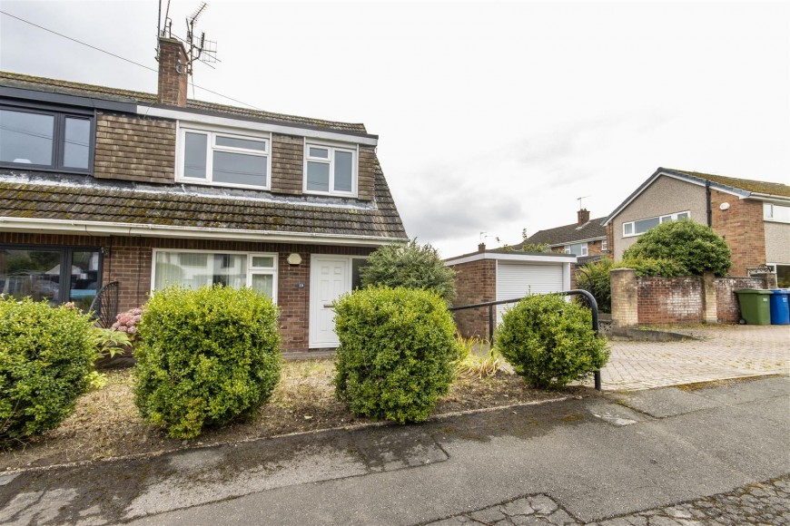 Oakley Avenue, Brockwell, Chesterfield