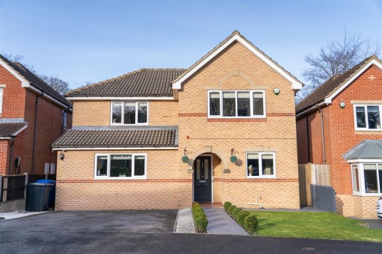 Upper Lum Close, Hady, Chesterfield